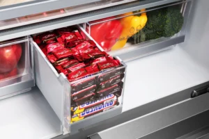 Hisense RF749N4SWSE 91.4cm 50/50 Frost Free American Fridge Freezer - Stainless Steel - Image 7