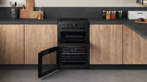 Hotpoint HDEU67V9C2B/UK 60cm Double Oven Electric Cooker with Ceramic Hob - Black - Image 4
